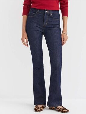NWOT ANN TAYLOR LOFT Women’s Deep Indigo Jeans Cropped, Pockets and no CALL OUTS